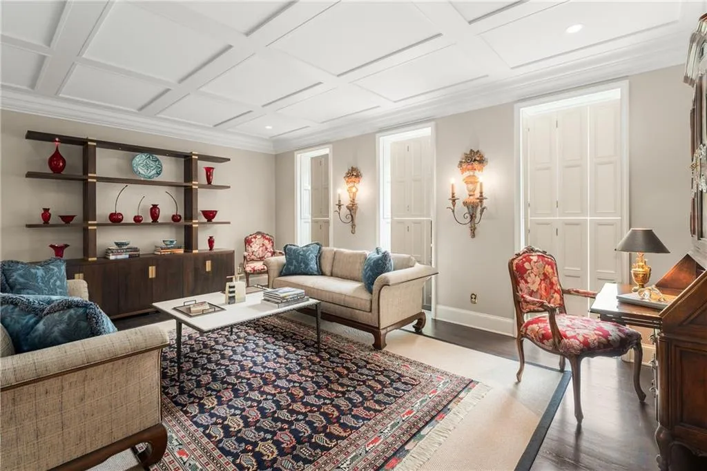 Atlanta, Georgia 30305, 4 Bedrooms Bedrooms, ,3 BathroomsBathrooms,Residential,For Sale,7585097