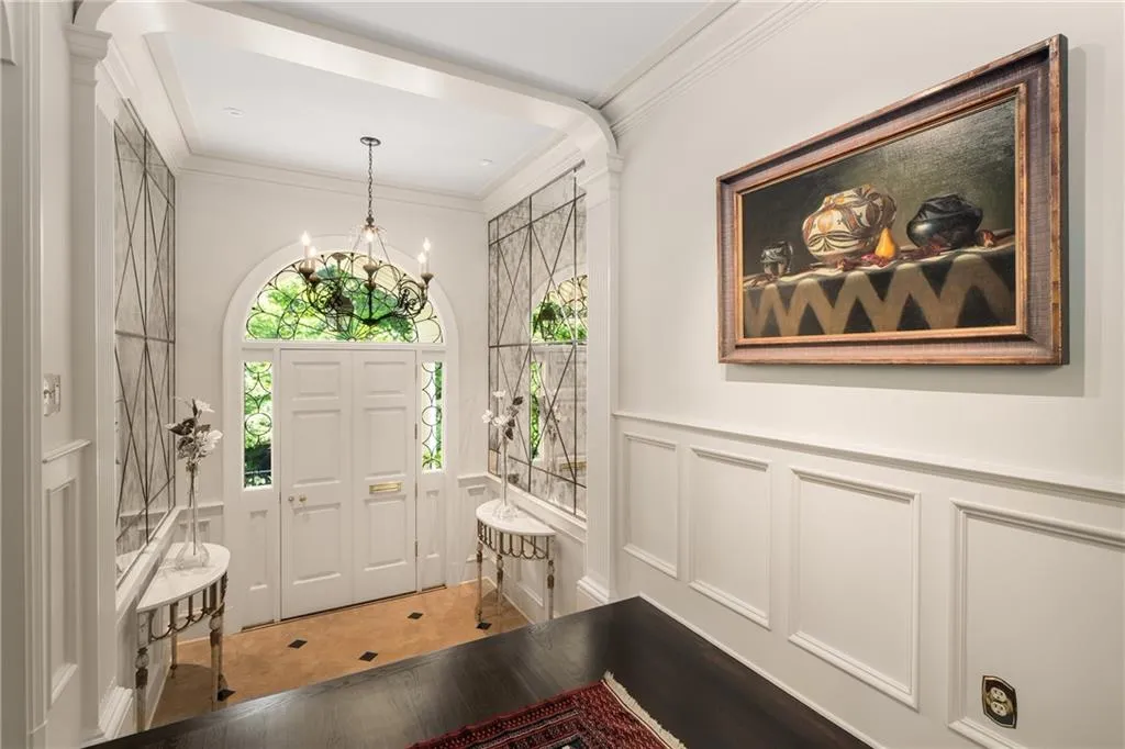 Atlanta, Georgia 30305, 4 Bedrooms Bedrooms, ,3 BathroomsBathrooms,Residential,For Sale,7585097