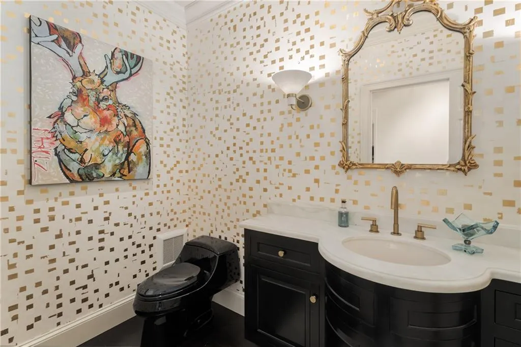 Atlanta, Georgia 30305, 4 Bedrooms Bedrooms, ,3 BathroomsBathrooms,Residential,For Sale,7585097