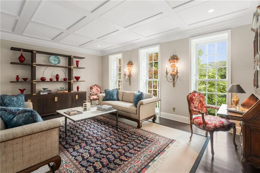 Atlanta, Georgia 30305, 4 Bedrooms Bedrooms, ,3 BathroomsBathrooms,Residential,For Sale,7585097