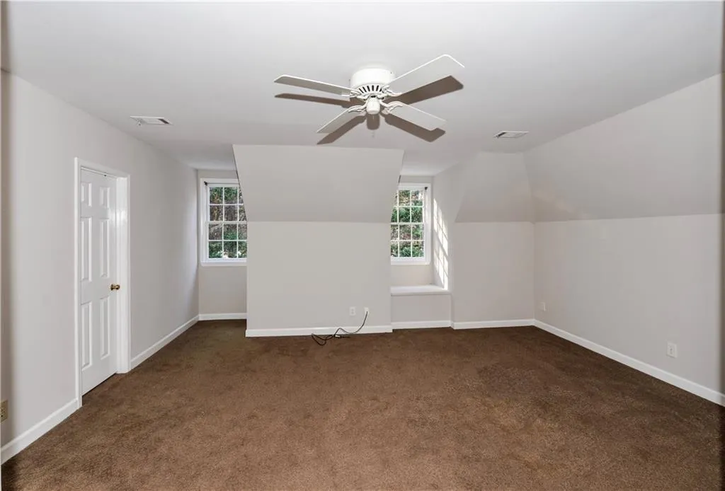 7705 Dunvegan Close, Sandy Springs, Georgia 30350, 5 Bedrooms Bedrooms, ,4 BathroomsBathrooms,Residential,Sold,7705 Dunvegan Close,5784839