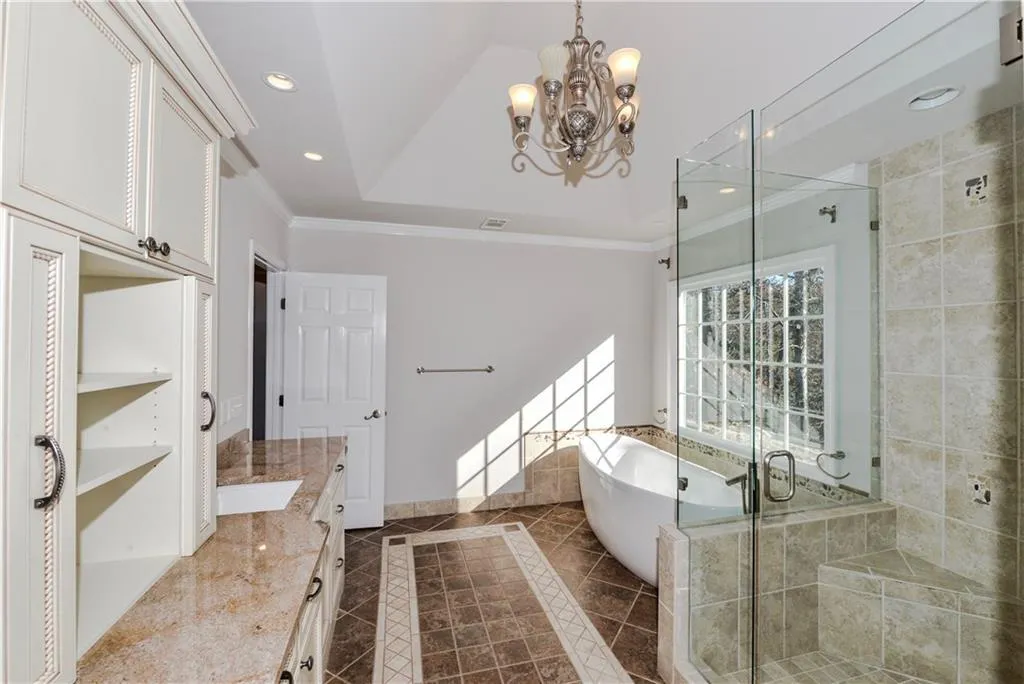 7705 Dunvegan Close, Sandy Springs, Georgia 30350, 5 Bedrooms Bedrooms, ,4 BathroomsBathrooms,Residential,Sold,7705 Dunvegan Close,5784839