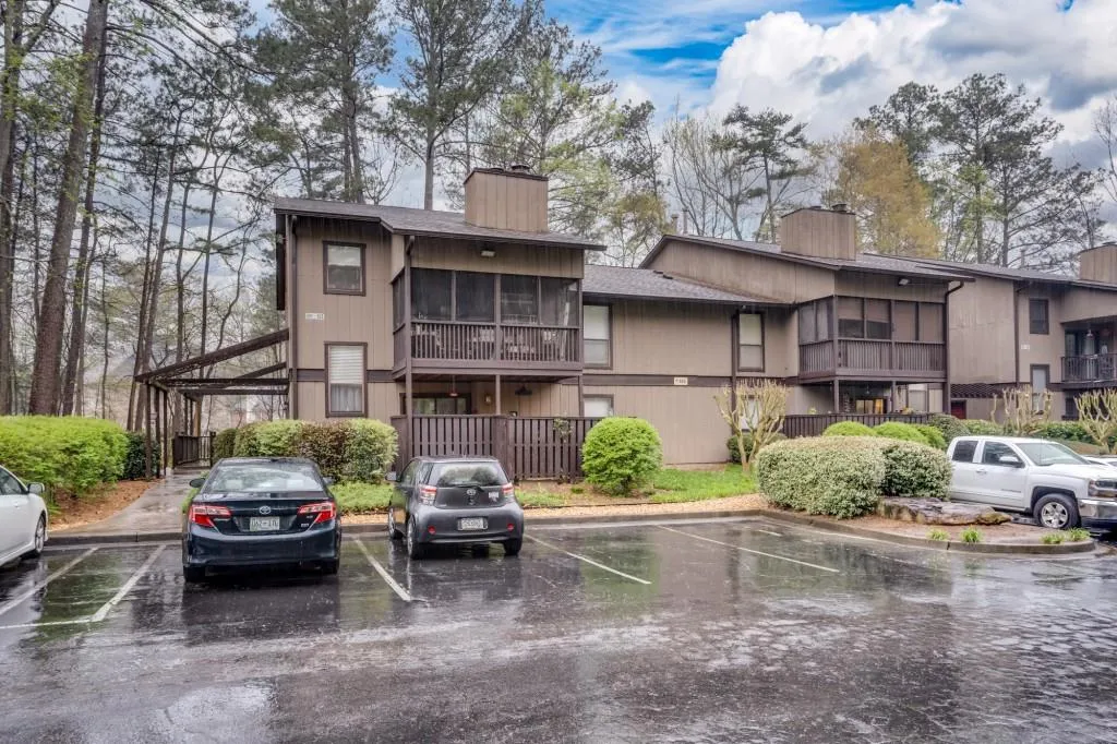 504 River Run Drive, Sandy Springs, Georgia 30350, 2 Bedrooms Bedrooms, ,1 BathroomBathrooms,Residential,Sold,504 River Run Drive,7028033