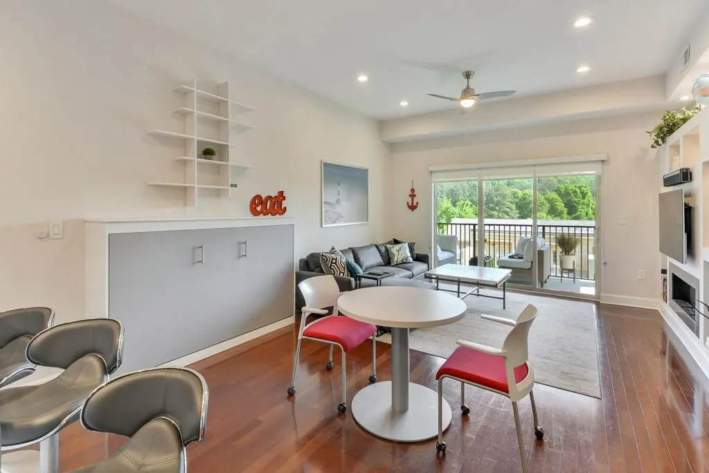 200 River Vista Drive Unit 712, Atlanta, Georgia 30339, 1 Bedroom Bedrooms, ,1 BathroomBathrooms,Residential,Sold,200 River Vista Drive Unit 712,6007407