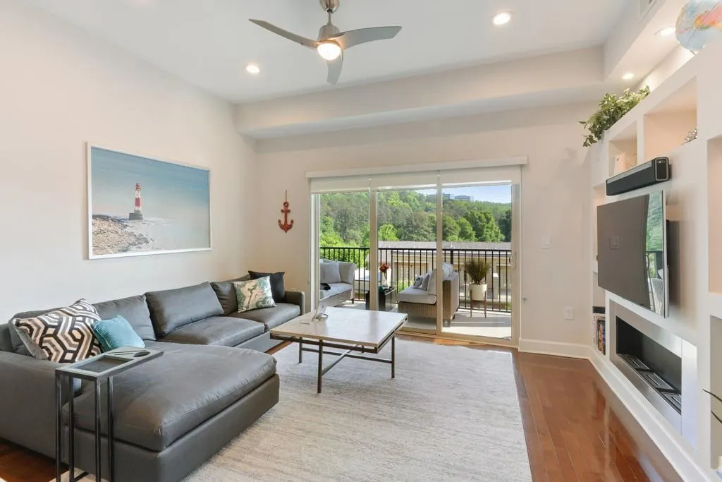 200 River Vista Drive Unit 712, Atlanta, Georgia 30339, 1 Bedroom Bedrooms, ,1 BathroomBathrooms,Residential,Sold,200 River Vista Drive Unit 712,6007407