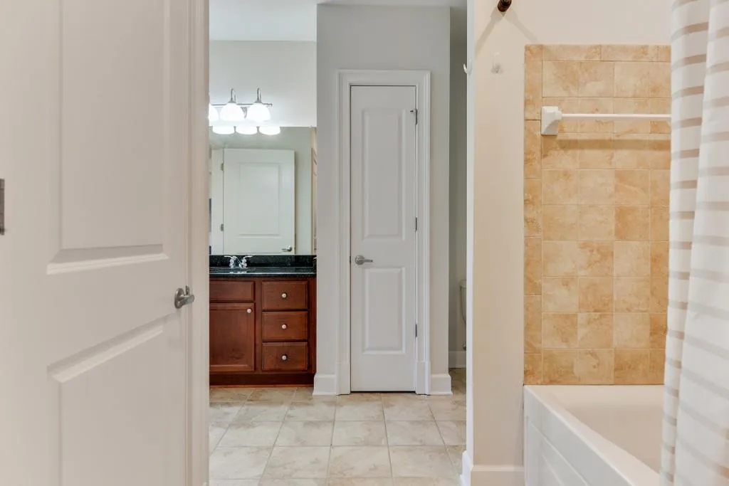 200 River Vista Drive Unit 712, Atlanta, Georgia 30339, 1 Bedroom Bedrooms, ,1 BathroomBathrooms,Residential,Sold,200 River Vista Drive Unit 712,6007407