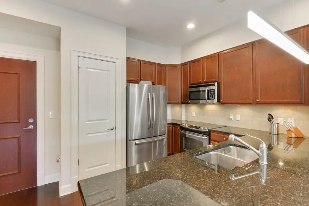 200 River Vista Drive Unit 712, Atlanta, Georgia 30339, 1 Bedroom Bedrooms, ,1 BathroomBathrooms,Residential,Sold,200 River Vista Drive Unit 712,6007407