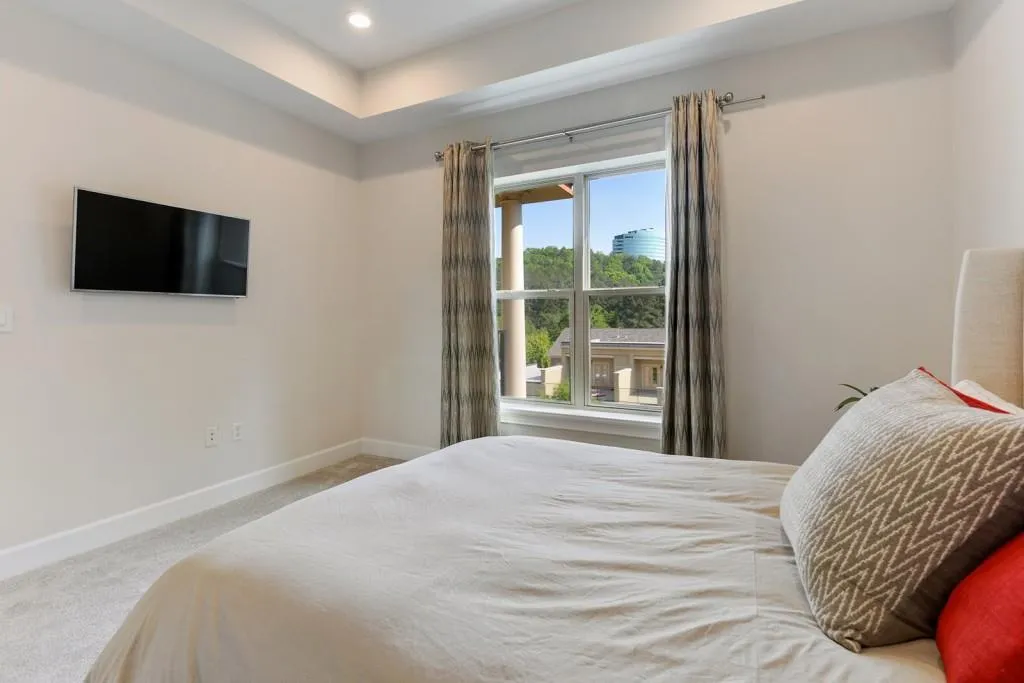 200 River Vista Drive Unit 712, Atlanta, Georgia 30339, 1 Bedroom Bedrooms, ,1 BathroomBathrooms,Residential,Sold,200 River Vista Drive Unit 712,6007407