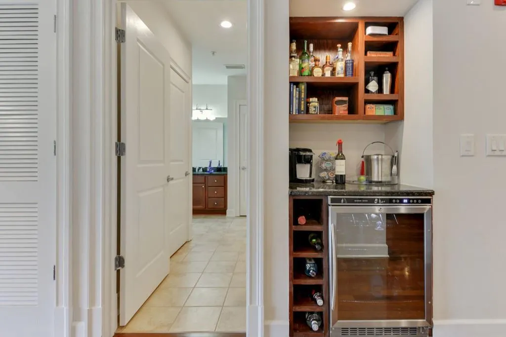 200 River Vista Drive Unit 712, Atlanta, Georgia 30339, 1 Bedroom Bedrooms, ,1 BathroomBathrooms,Residential,Sold,200 River Vista Drive Unit 712,6007407