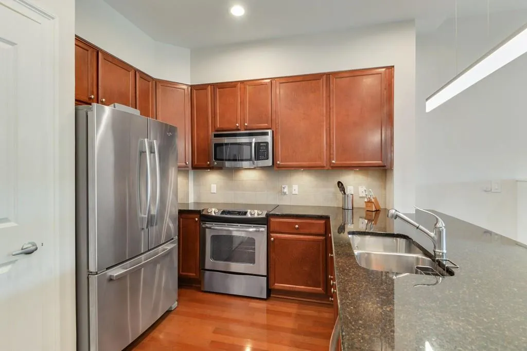 200 River Vista Drive Unit 712, Atlanta, Georgia 30339, 1 Bedroom Bedrooms, ,1 BathroomBathrooms,Residential,Sold,200 River Vista Drive Unit 712,6007407