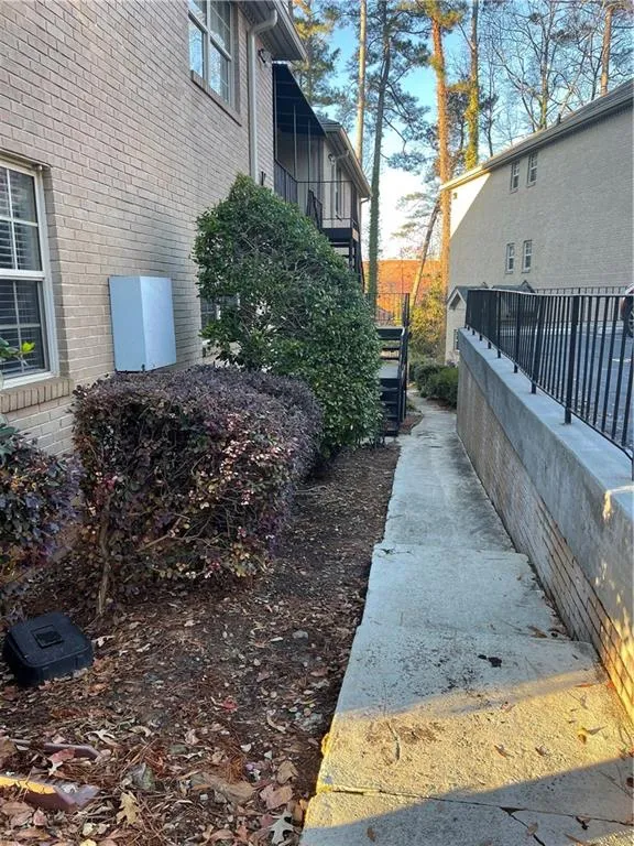 750 Dalrymple Road Unit K2, Atlanta, Georgia 30328, 2 Bedrooms Bedrooms, ,2 BathroomsBathrooms,Residential,Sold,750 Dalrymple Road Unit K2,6975430