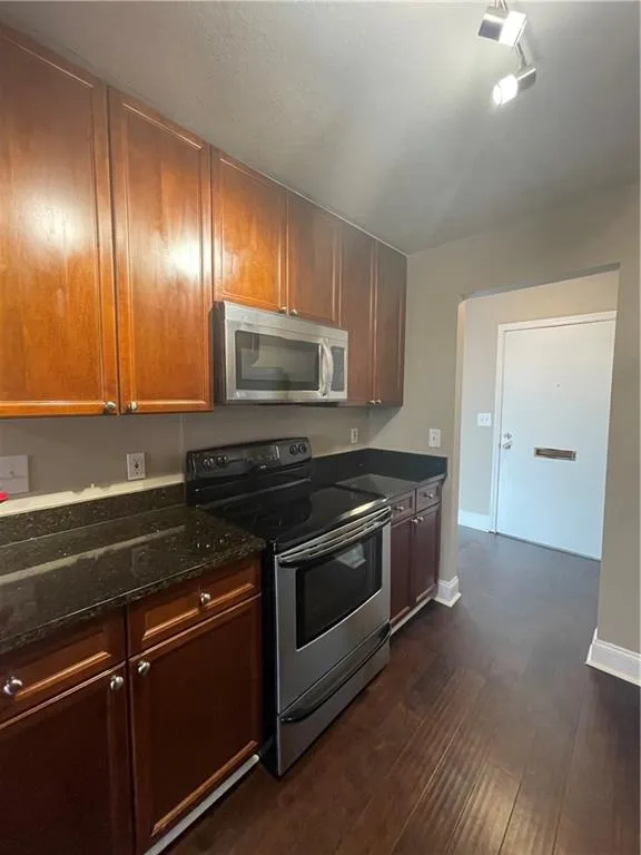 750 Dalrymple Road Unit K2, Atlanta, Georgia 30328, 2 Bedrooms Bedrooms, ,2 BathroomsBathrooms,Residential,Sold,750 Dalrymple Road Unit K2,6975430