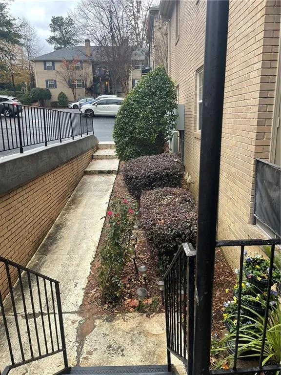 750 Dalrymple Road Unit K2, Atlanta, Georgia 30328, 2 Bedrooms Bedrooms, ,2 BathroomsBathrooms,Residential,Sold,750 Dalrymple Road Unit K2,6975430