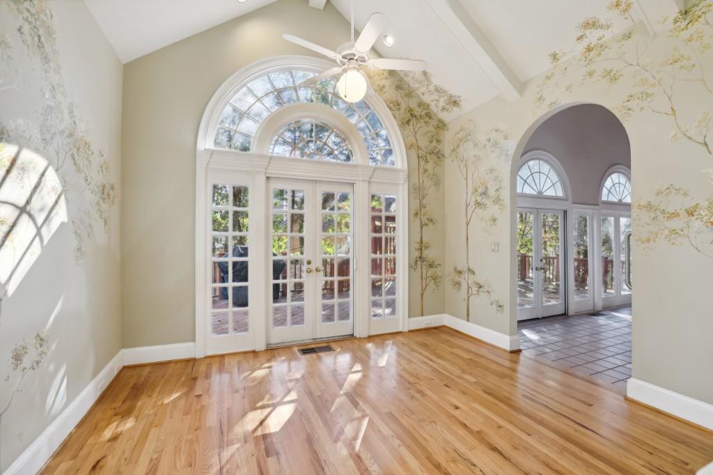 7835 Landowne Drive, Sandy Springs, Georgia 30350, 3 Bedrooms Bedrooms, ,3 BathroomsBathrooms,Residential,Sold,7835 Landowne Drive,7303538