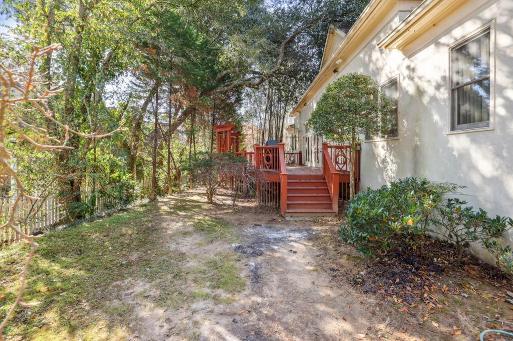 7835 Landowne Drive, Sandy Springs, Georgia 30350, 3 Bedrooms Bedrooms, ,3 BathroomsBathrooms,Residential,Sold,7835 Landowne Drive,7303538