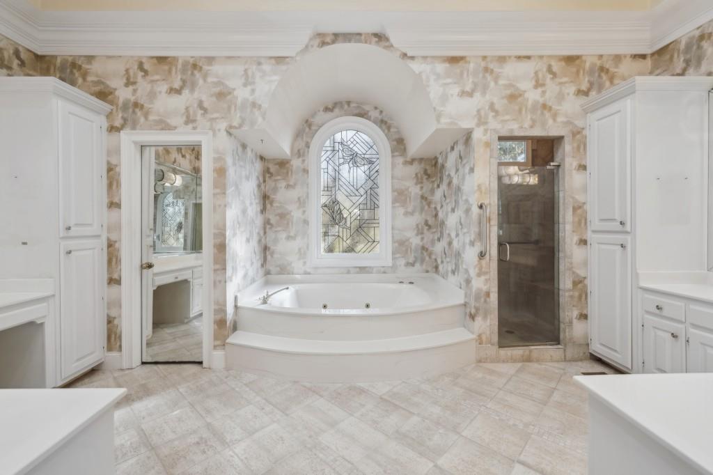 7835 Landowne Drive, Sandy Springs, Georgia 30350, 3 Bedrooms Bedrooms, ,3 BathroomsBathrooms,Residential,Sold,7835 Landowne Drive,7303538