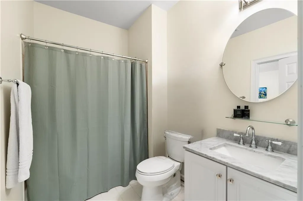345 W Berwicke Common Ne, Atlanta, Georgia 30342, 5 Bedrooms Bedrooms, ,4 BathroomsBathrooms,Residential,For Sale,345 W Berwicke Common Ne,7737661