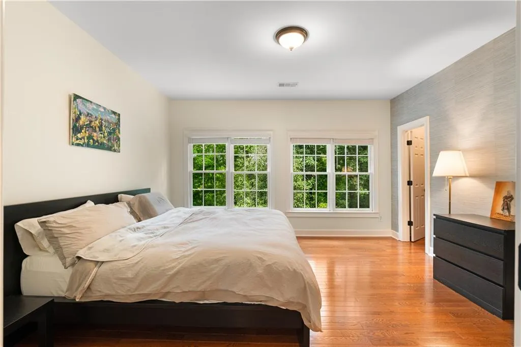 345 W Berwicke Common Ne, Atlanta, Georgia 30342, 5 Bedrooms Bedrooms, ,4 BathroomsBathrooms,Residential,For Sale,345 W Berwicke Common Ne,7737661