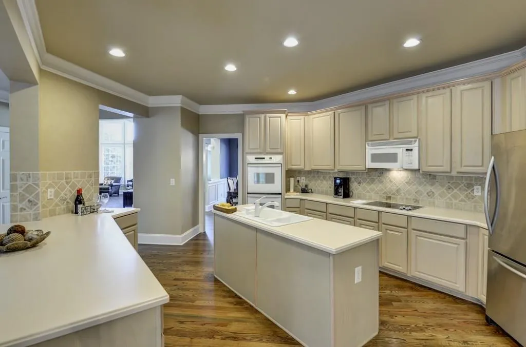 750 Spalding Heights Drive, Sandy Springs, Georgia 30350, 4 Bedrooms Bedrooms, ,3 BathroomsBathrooms,Residential,Sold,750 Spalding Heights Drive,5759237