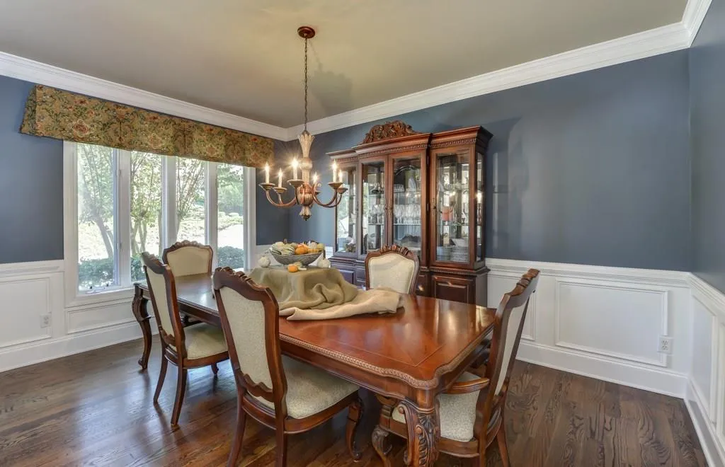750 Spalding Heights Drive, Sandy Springs, Georgia 30350, 4 Bedrooms Bedrooms, ,3 BathroomsBathrooms,Residential,Sold,750 Spalding Heights Drive,5759237