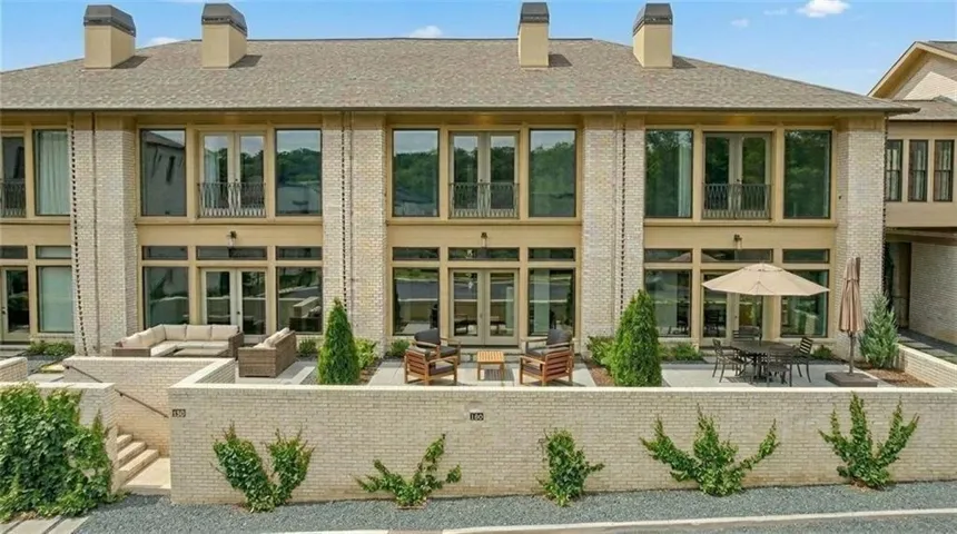 View of building exterior