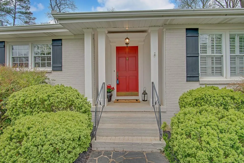 338 Lakemoore Drive Ne, Atlanta, Georgia 30342, 3 Bedrooms Bedrooms, ,2 BathroomsBathrooms,Residential,Sold,338 Lakemoore Drive Ne,5990963