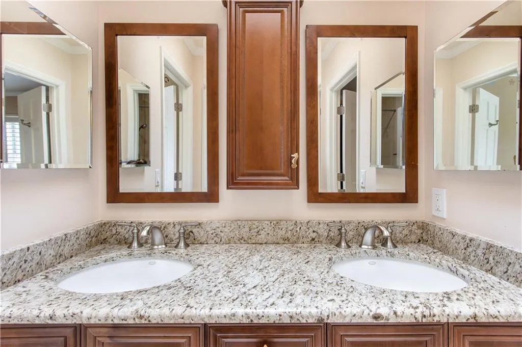 700 S Brighton Court Nw, Sandy Springs, Georgia 30327, 6 Bedrooms Bedrooms, ,4 BathroomsBathrooms,Residential,Sold,700 S Brighton Court Nw,7016063 700 S Brighton Court Nw, Sandy Springs, Georgia 30327, 6 Bedrooms Bedrooms, ,4 BathroomsBathrooms,Residential,Sold,700 S Brighton Court Nw,7016063