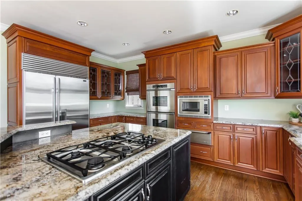 700 S Brighton Court Nw, Sandy Springs, Georgia 30327, 6 Bedrooms Bedrooms, ,4 BathroomsBathrooms,Residential,Sold,700 S Brighton Court Nw,7016063 700 S Brighton Court Nw, Sandy Springs, Georgia 30327, 6 Bedrooms Bedrooms, ,4 BathroomsBathrooms,Residential,Sold,700 S Brighton Court Nw,7016063