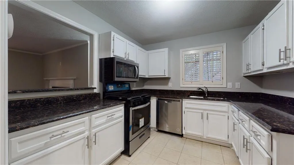 703 Gettysburg Place, Sandy Springs, Georgia 30350, 2 Bedrooms Bedrooms, ,1 BathroomBathrooms,Residential,Sold,703 Gettysburg Place,6835022