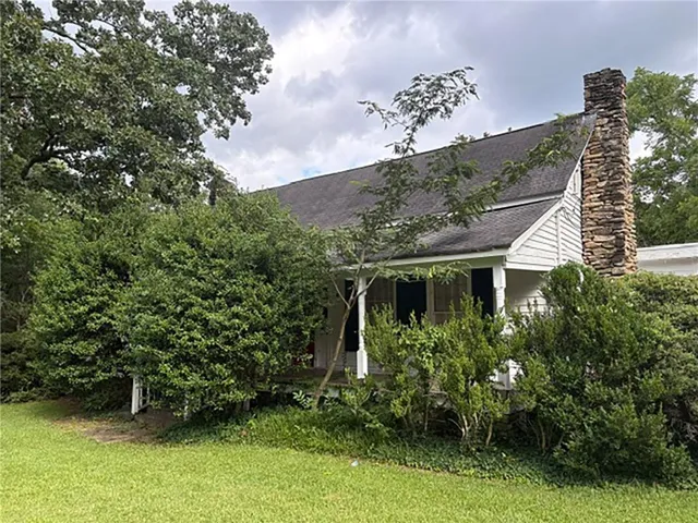 Main house built in 1900