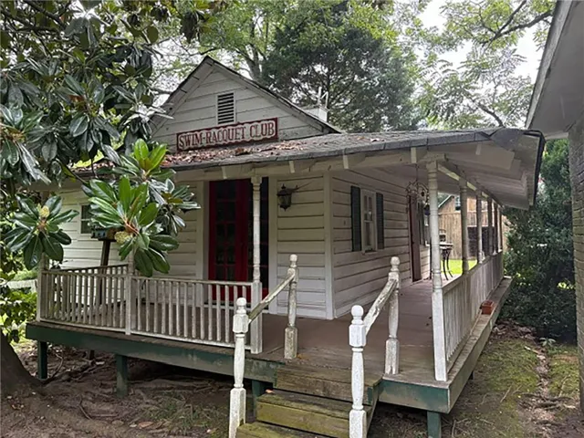 3290 Lower Roswell Road, Marietta, Georgia 30068