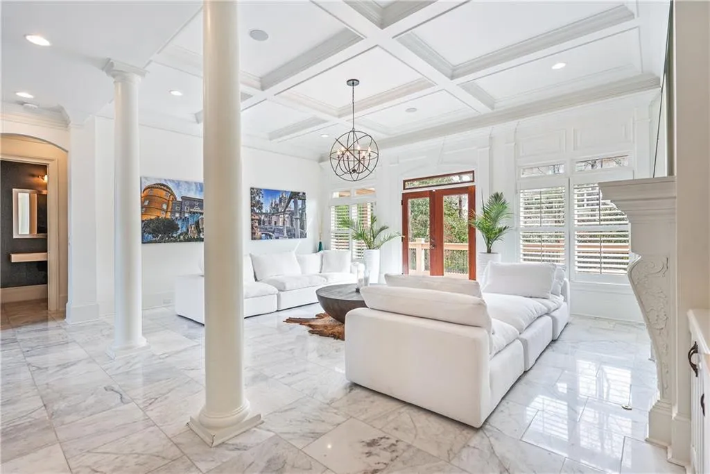 720 Glengate Place, Sandy Springs, Georgia 30328, 6 Bedrooms Bedrooms, ,6 BathroomsBathrooms,Residential,Sold,720 Glengate Place,6820466