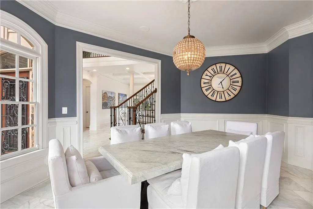 720 Glengate Place, Sandy Springs, Georgia 30328, 6 Bedrooms Bedrooms, ,6 BathroomsBathrooms,Residential,Sold,720 Glengate Place,6820466