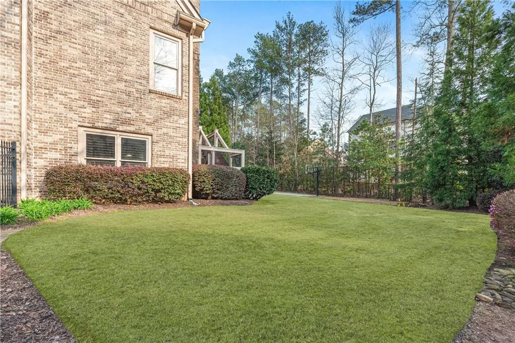 720 Glengate Place, Sandy Springs, Georgia 30328, 6 Bedrooms Bedrooms, ,6 BathroomsBathrooms,Residential,Sold,720 Glengate Place,6820466
