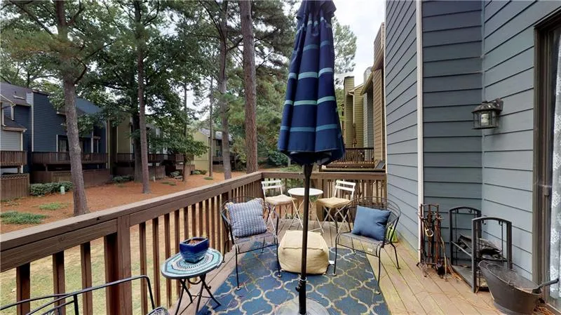 60 Goldrush Circle, Sandy Springs, Georgia 30328, 4 Bedrooms Bedrooms, ,4 BathroomsBathrooms,Residential,Sold,60 Goldrush Circle,6652307