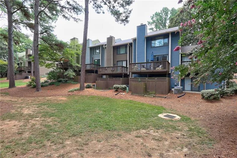 60 Goldrush Circle, Sandy Springs, Georgia 30328, 4 Bedrooms Bedrooms, ,4 BathroomsBathrooms,Residential,Sold,60 Goldrush Circle,6652307