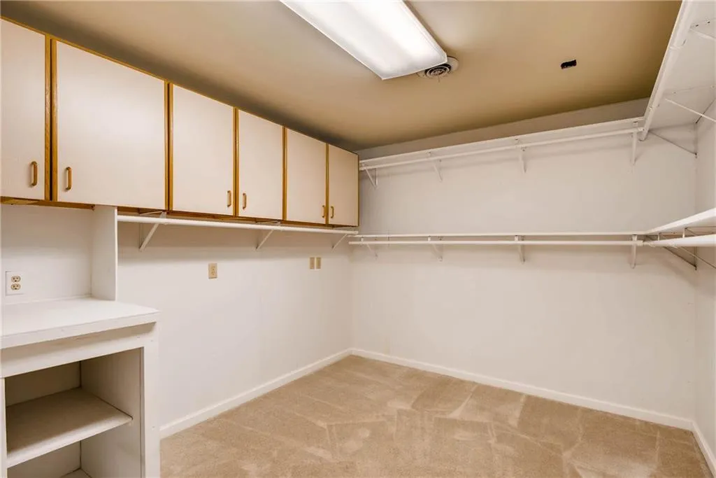 2185 Dunwoody Heritage Drive Ne, Sandy Springs, Georgia 30350, 6 Bedrooms Bedrooms, ,4 BathroomsBathrooms,Residential,Sold,2185 Dunwoody Heritage Drive Ne,6025431