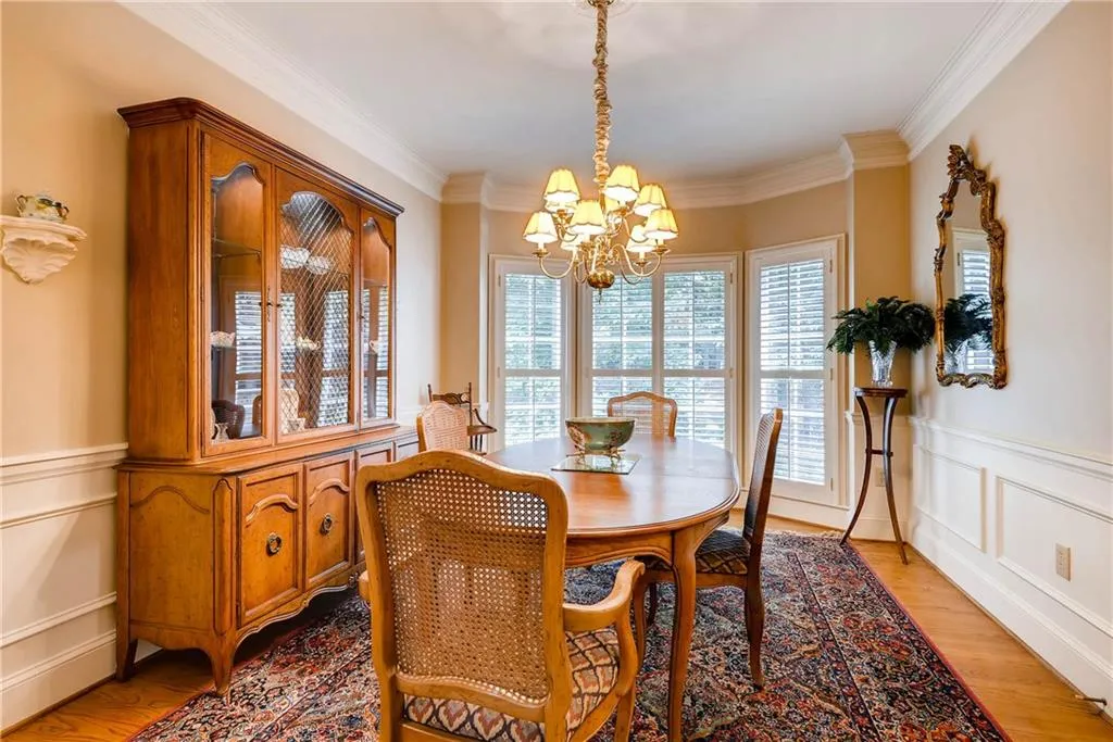 2185 Dunwoody Heritage Drive Ne, Sandy Springs, Georgia 30350, 6 Bedrooms Bedrooms, ,4 BathroomsBathrooms,Residential,Sold,2185 Dunwoody Heritage Drive Ne,6025431