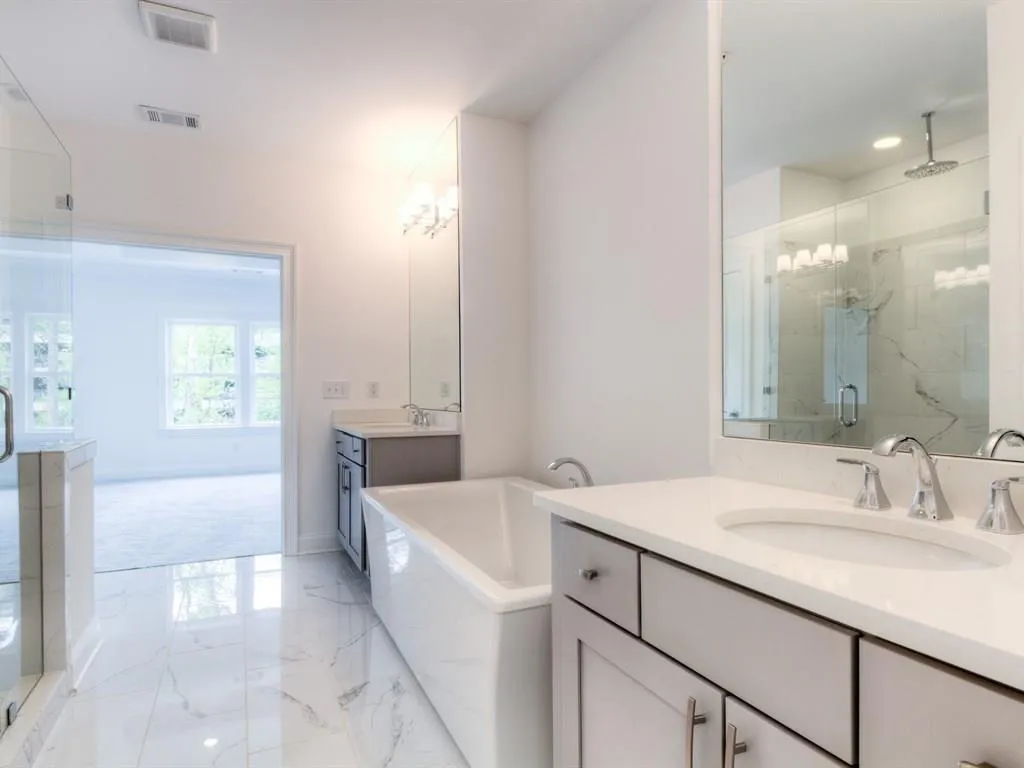 6613 Cadence Boulevard Unit 4, Sandy Springs, Georgia 30328, 2 Bedrooms Bedrooms, ,3 BathroomsBathrooms,Residential,Sold,6613 Cadence Boulevard Unit 4,5992402