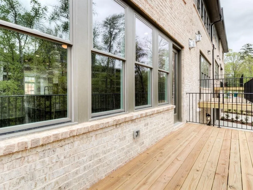 6613 Cadence Boulevard Unit 4, Sandy Springs, Georgia 30328, 2 Bedrooms Bedrooms, ,3 BathroomsBathrooms,Residential,Sold,6613 Cadence Boulevard Unit 4,5992402