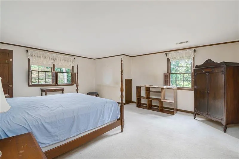 285 Old College Way, Sandy Springs, Georgia 30328, 5 Bedrooms Bedrooms, ,4 BathroomsBathrooms,Residential,Sold,285 Old College Way,7066468