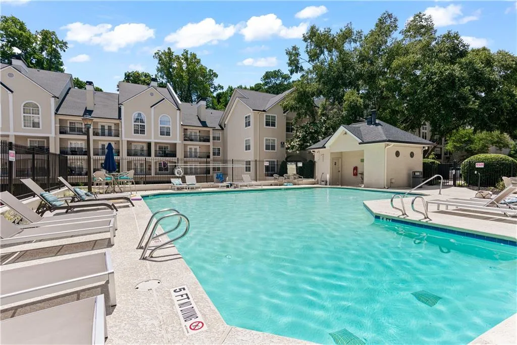 3655 Habersham Road Ne Unit A-108, Atlanta, Georgia 30305, 2 Bedrooms Bedrooms, ,2 BathroomsBathrooms,Residential,For Sale,3655 Habersham Road Ne Unit A-108,7638842