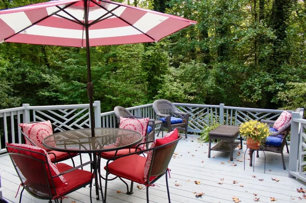 6910 Castleton Drive, Sandy Springs, Georgia 30328, 5 Bedrooms Bedrooms, ,3 BathroomsBathrooms,Residential,Sold,6910 Castleton Drive,5911074