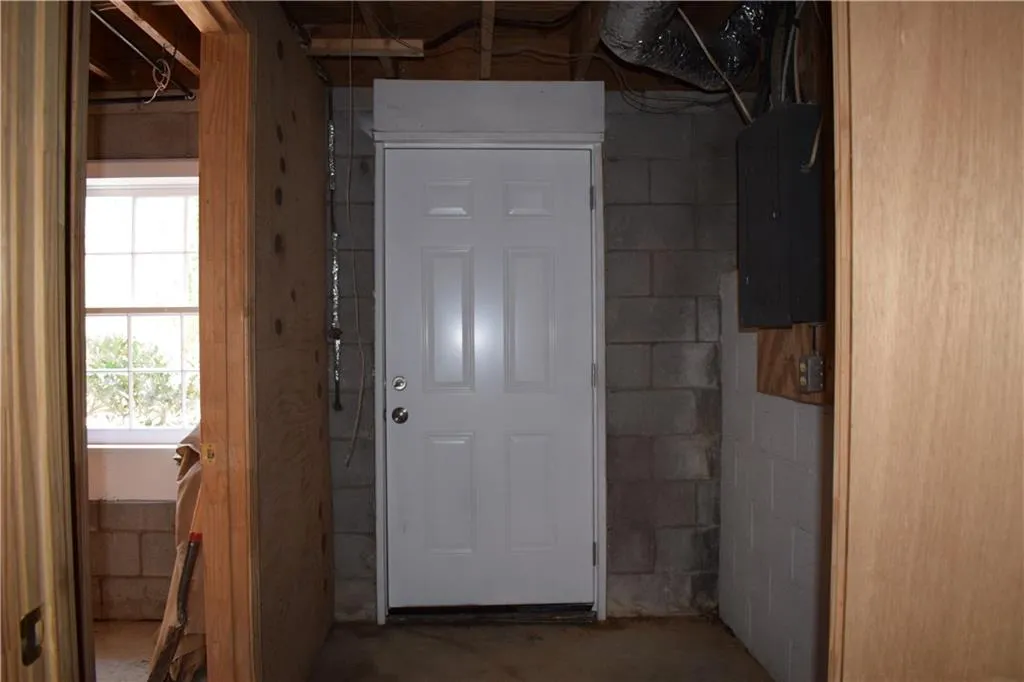 6535 Wright Road, Sandy Springs, Georgia 30328, 3 Bedrooms Bedrooms, ,2 BathroomsBathrooms,Residential,Sold,6535 Wright Road,6112418