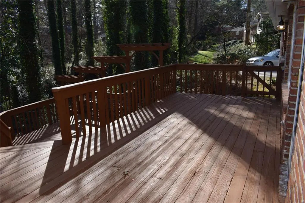 6535 Wright Road, Sandy Springs, Georgia 30328, 3 Bedrooms Bedrooms, ,2 BathroomsBathrooms,Residential,Sold,6535 Wright Road,6112418