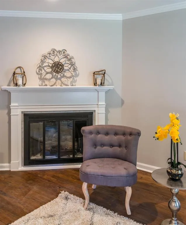 221 The South Chace, Sandy Springs, Georgia 30328, 3 Bedrooms Bedrooms, ,2 BathroomsBathrooms,Residential,Sold,221 The South Chace,5933497