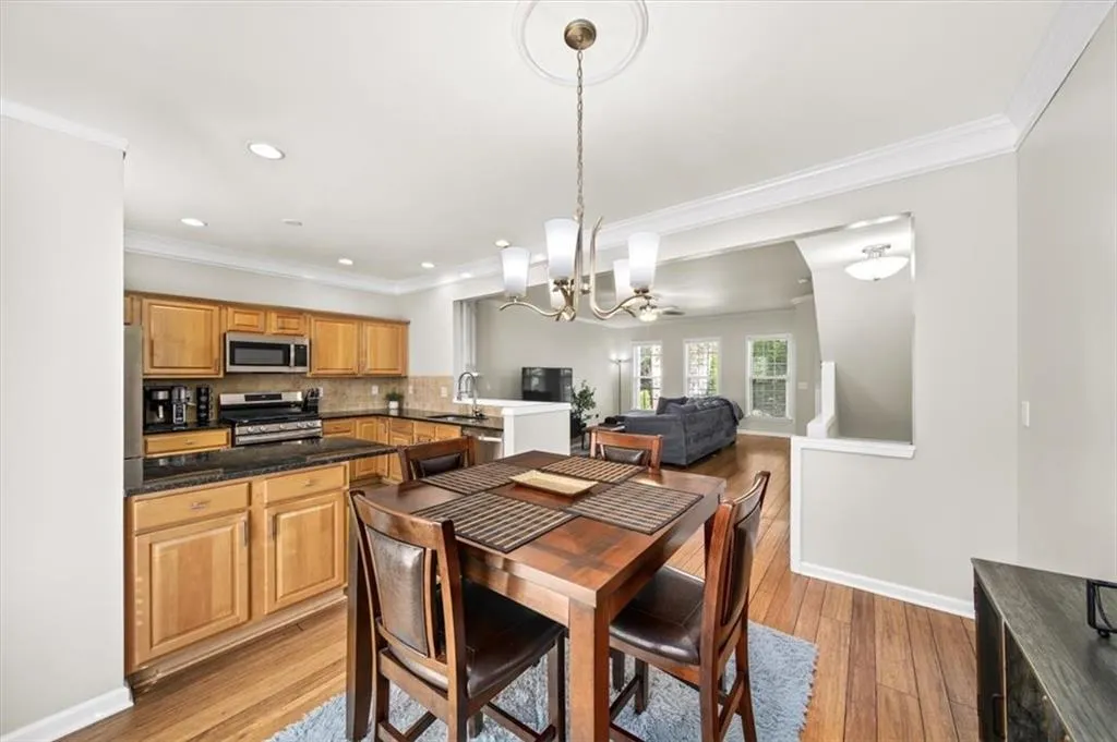 2324 Towneheights Terrace Se, Atlanta, Georgia 30339, 3 Bedrooms Bedrooms, ,2 BathroomsBathrooms,Residential,For Sale,2324 Towneheights Terrace Se,7563628