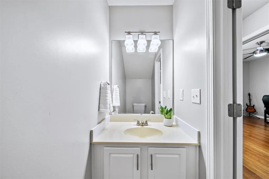 2324 Towneheights Terrace Se, Atlanta, Georgia 30339, 3 Bedrooms Bedrooms, ,2 BathroomsBathrooms,Residential,For Sale,2324 Towneheights Terrace Se,7563628