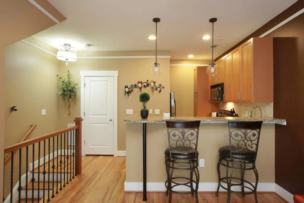 216 Semel Circle Unit 349, Atlanta, Georgia 30309, 2 Bedrooms Bedrooms, ,1 BathroomBathrooms,Residential,Sold,216 Semel Circle Unit 349,5718176