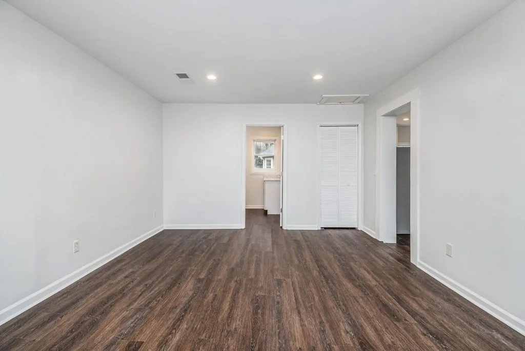 270 E Belle Isle Road, Atlanta, Georgia 30342, 3 Bedrooms Bedrooms, ,3 BathroomsBathrooms,Residential,Sold,270 E Belle Isle Road,7015002